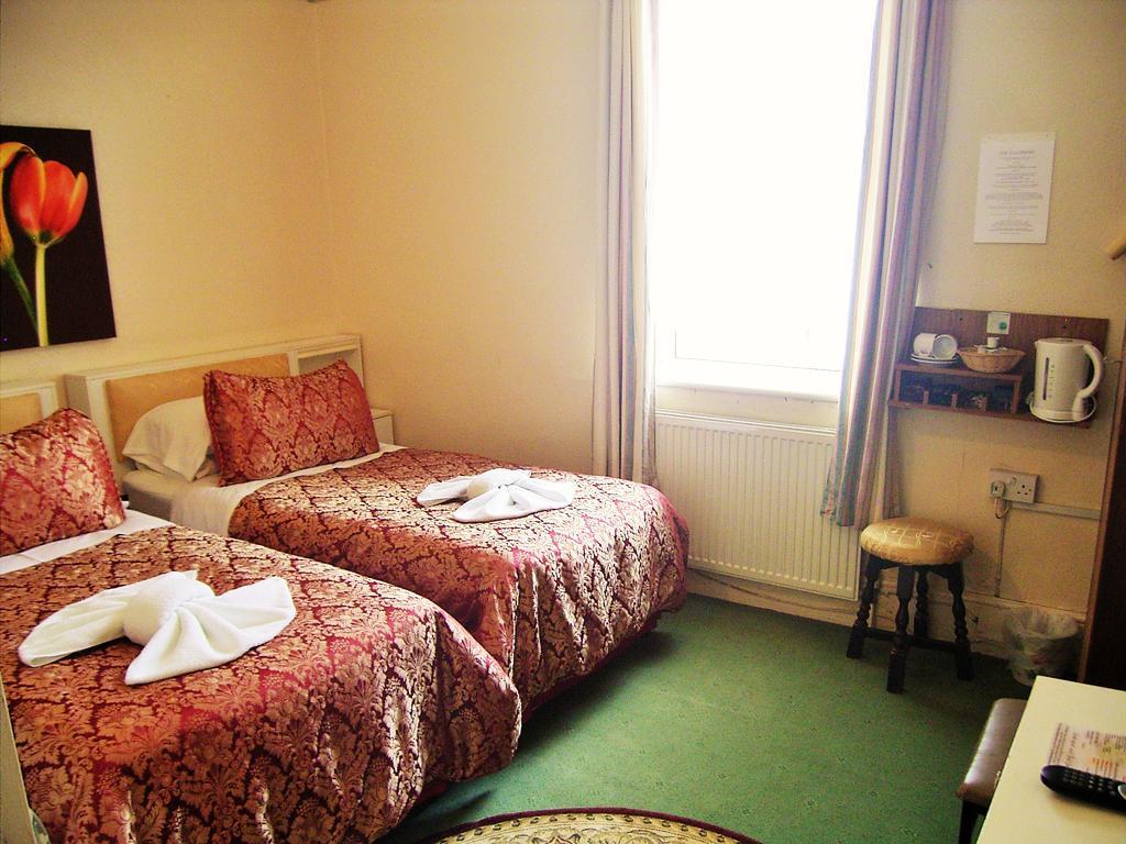 The Ellesmere Hotel Eastbourne Bagian luar foto