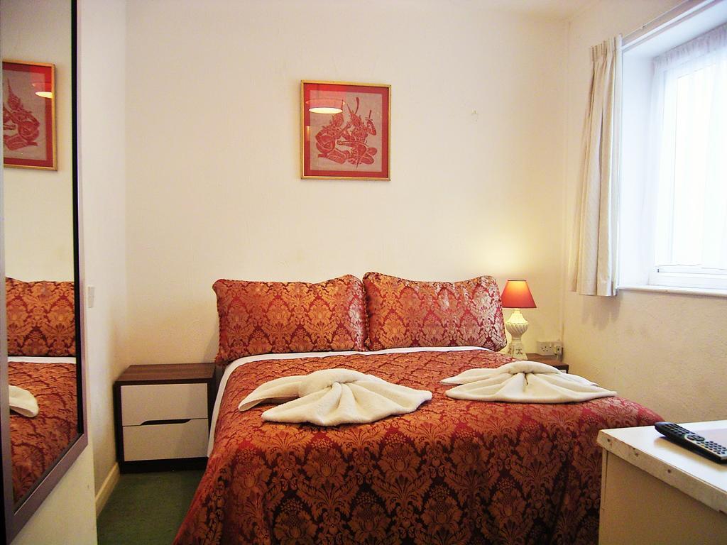 The Ellesmere Hotel Eastbourne Bagian luar foto
