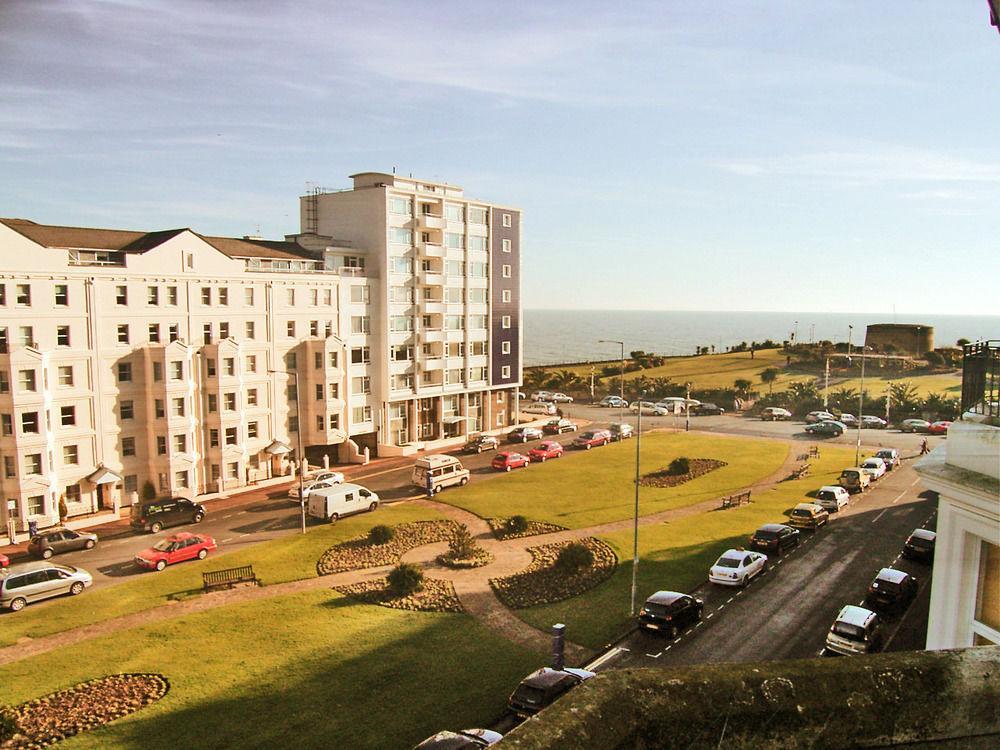 The Ellesmere Hotel Eastbourne Bagian luar foto