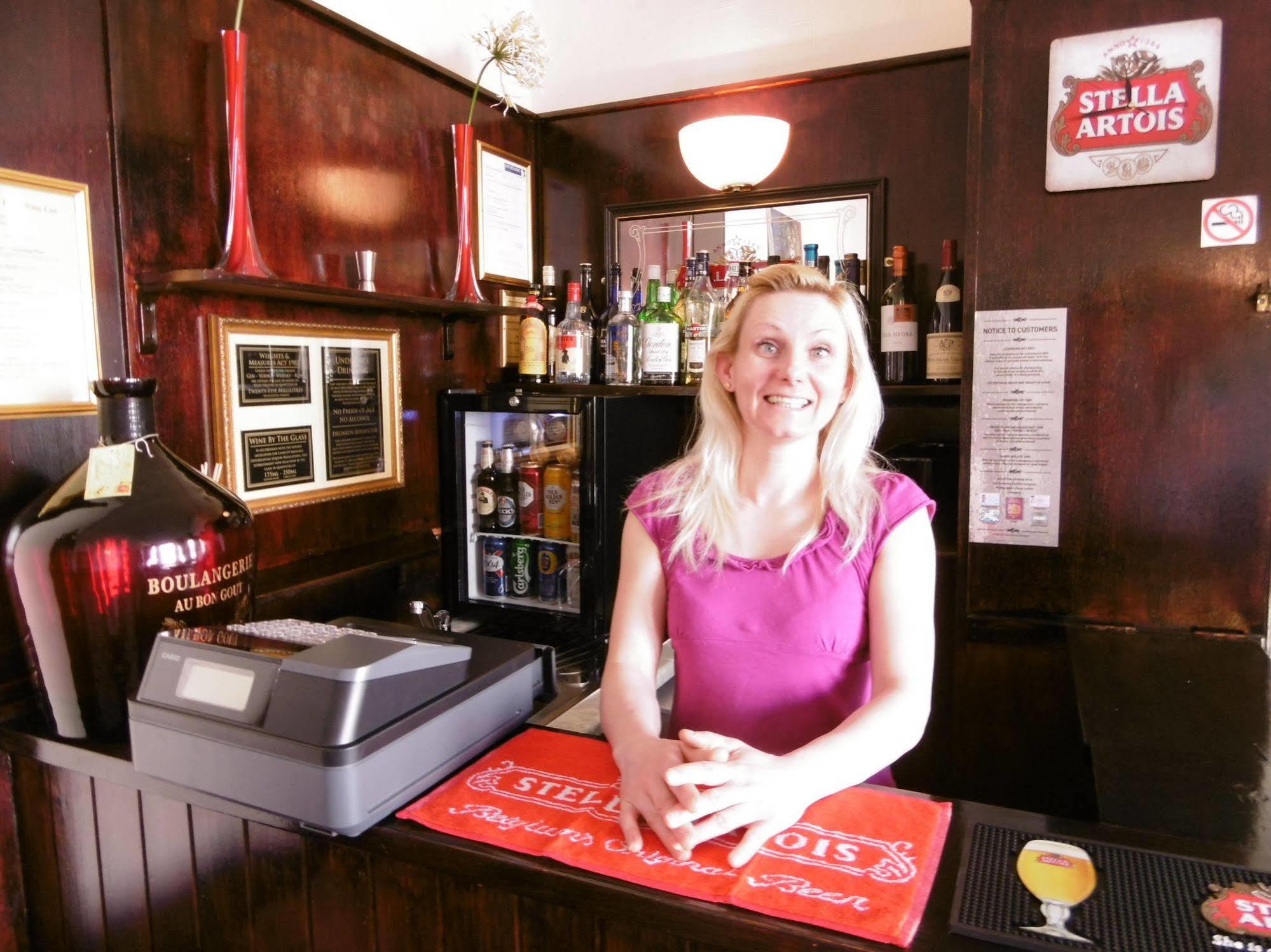 The Ellesmere Hotel Eastbourne Bagian luar foto