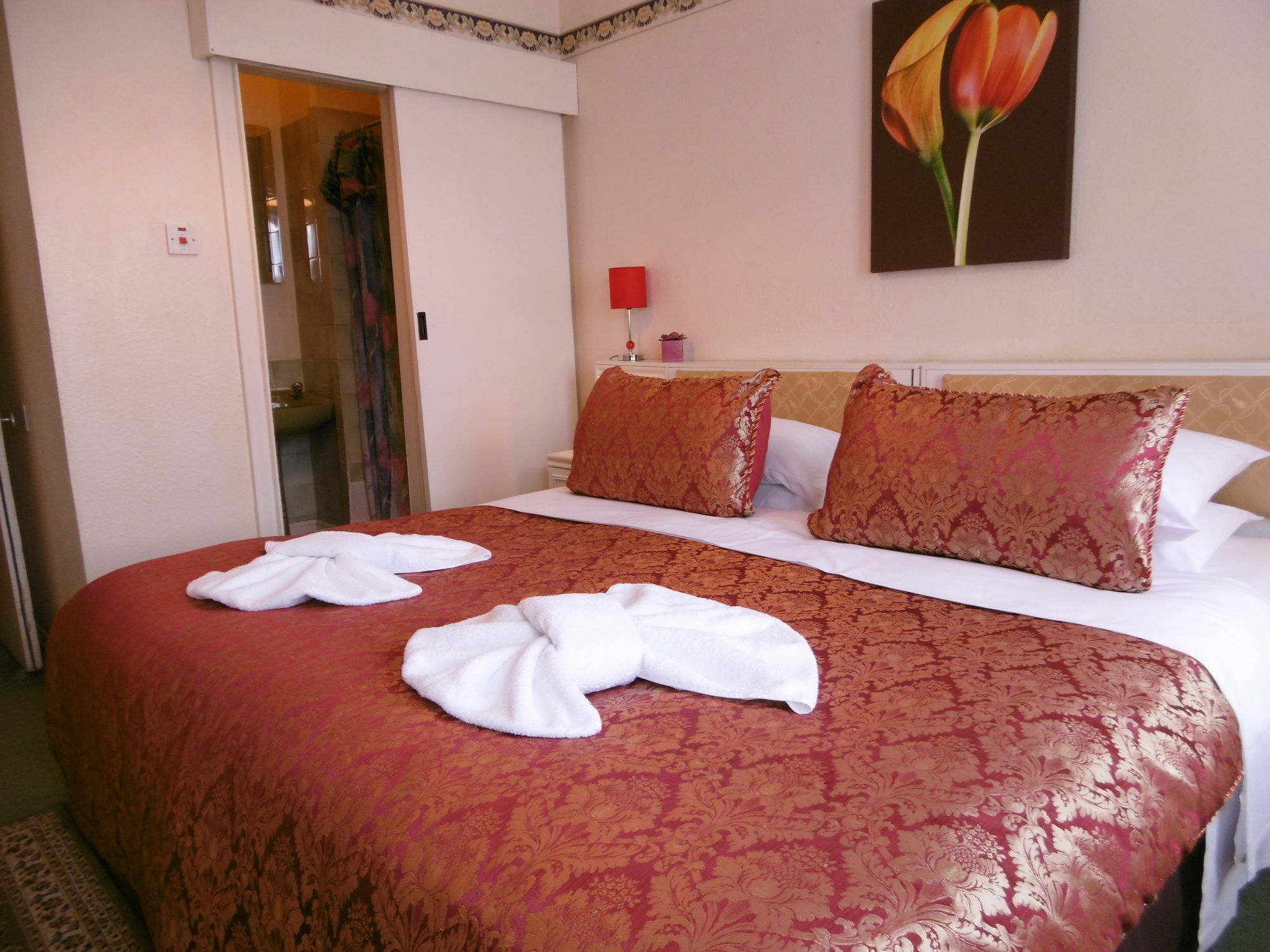 The Ellesmere Hotel Eastbourne Bagian luar foto