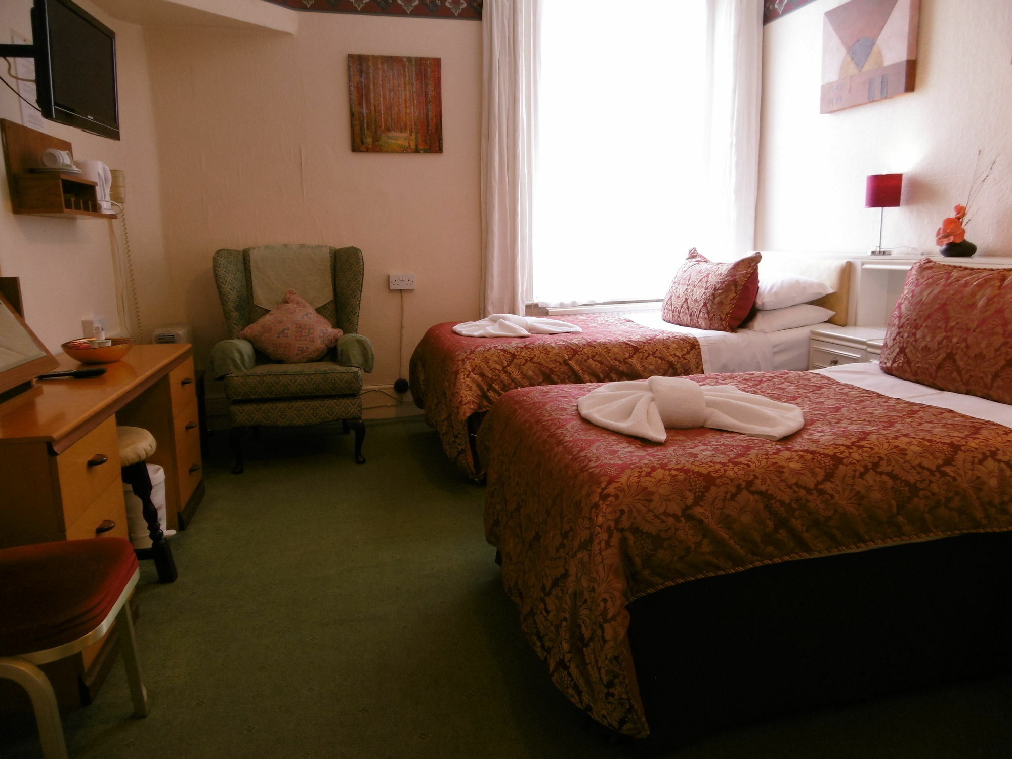 The Ellesmere Hotel Eastbourne Bagian luar foto